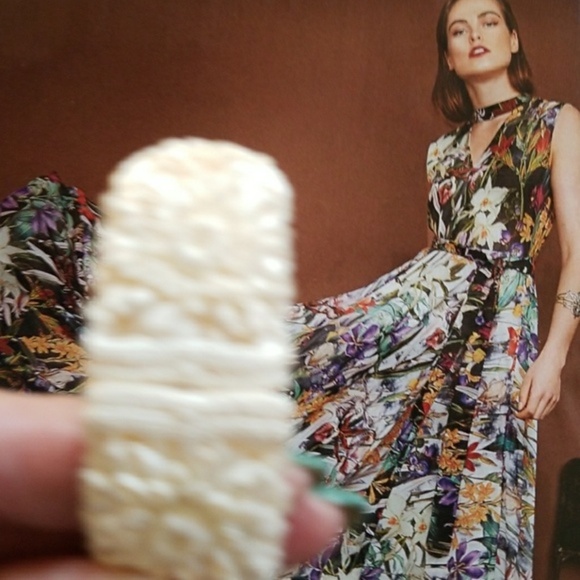 Vintage carved‎ celluloid bracelet - Picture 4 of 7